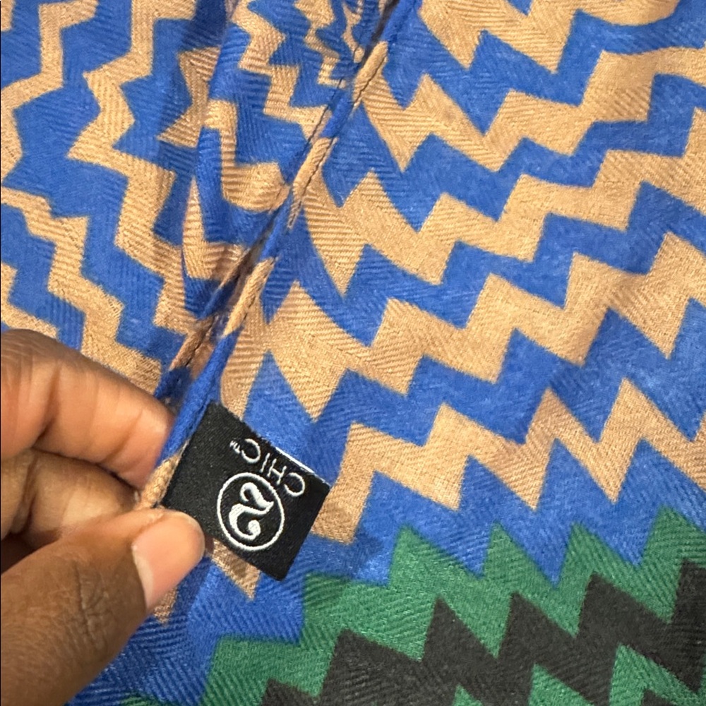 2 Chic Chevron Multicolor Scarf - Picture 3 of 5